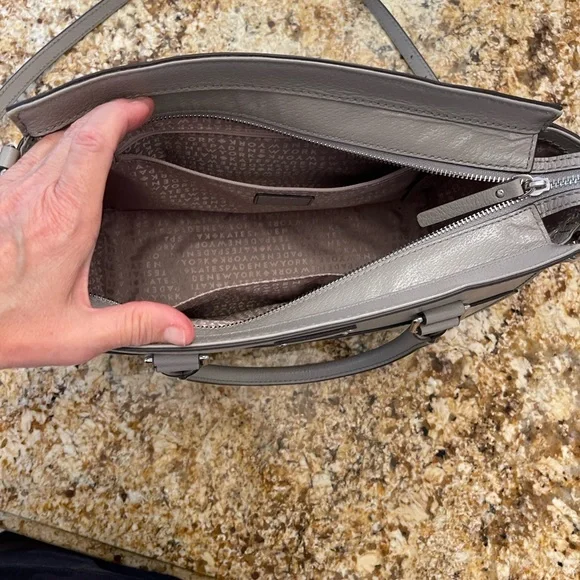 Kate Spade Large Light Gray Satchel • 12”x9”x5” • LIKE NEW CONDITION - Picture 7 of 11